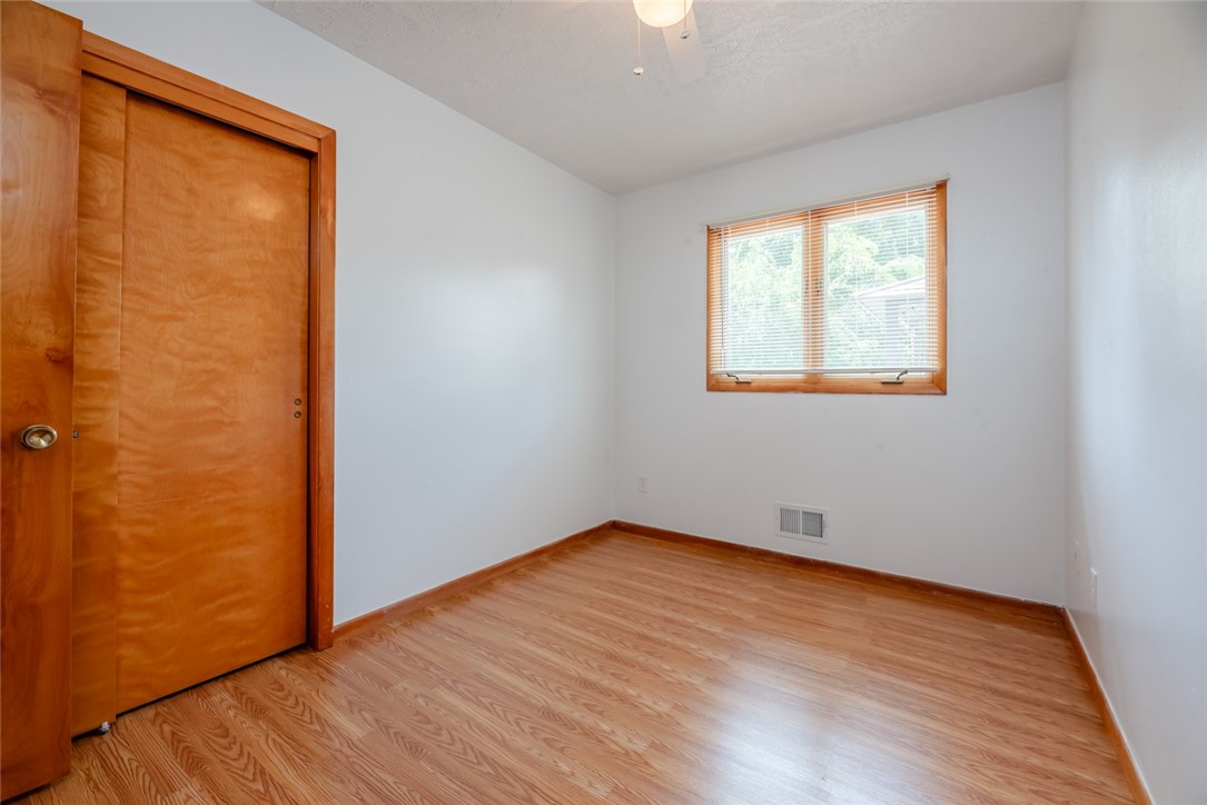 330 Carlsam Drive Irondequoit, NY 14609 - Photo 20 of 43