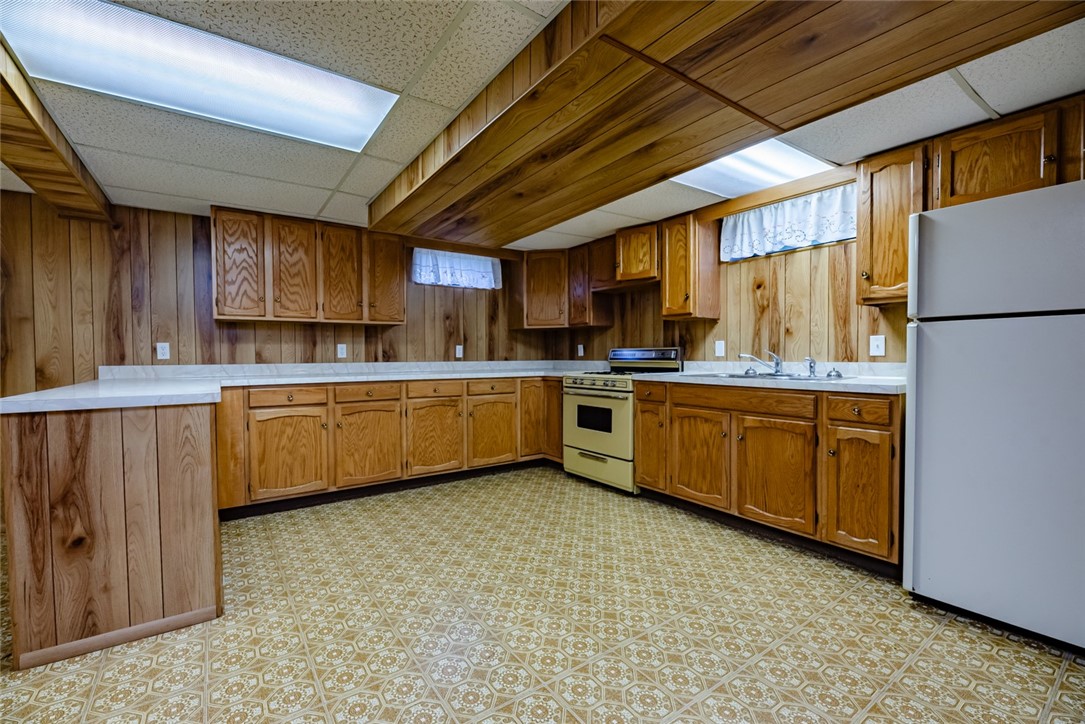 330 Carlsam Drive Irondequoit, NY 14609 - Photo 32 of 43