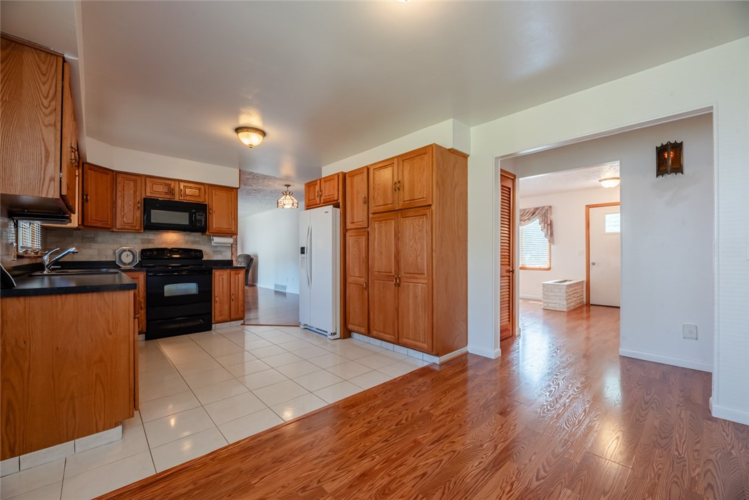 330 Carlsam Drive Irondequoit, NY 14609 - Photo 10 of 43