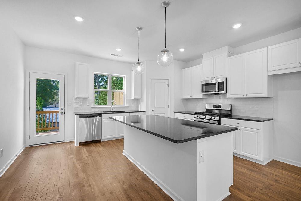 1693 Lansmere Street Southwest Marietta, GA 30008 - Photo 7 of 39