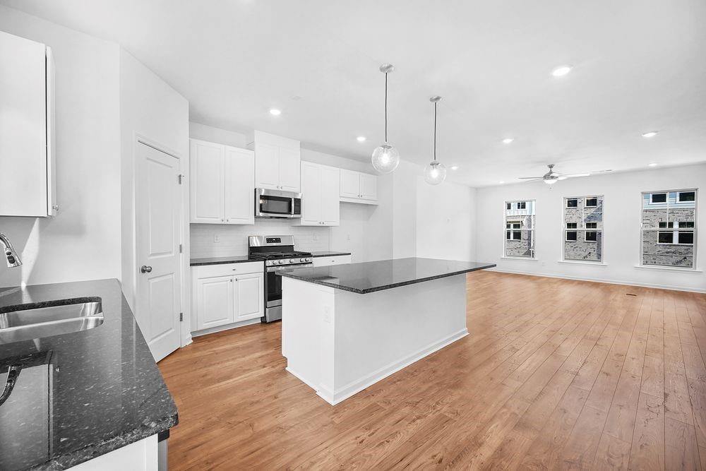 1693 Lansmere Street Southwest Marietta, GA 30008 - Photo 9 of 39