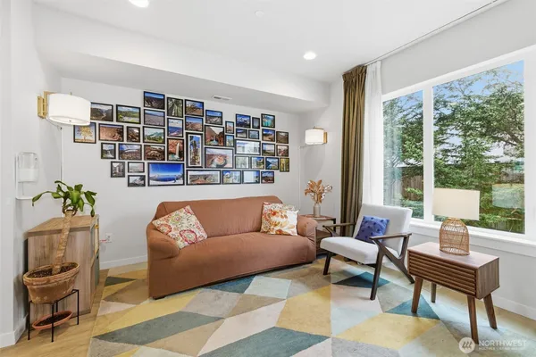 $3,400 | 806 164th Street Southwest, Unit B3, Lynnwood, WA 98037
