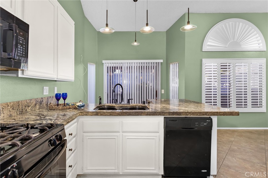 5891 Riviera Avenue Banning, CA 92220 - Photo 9 of 39