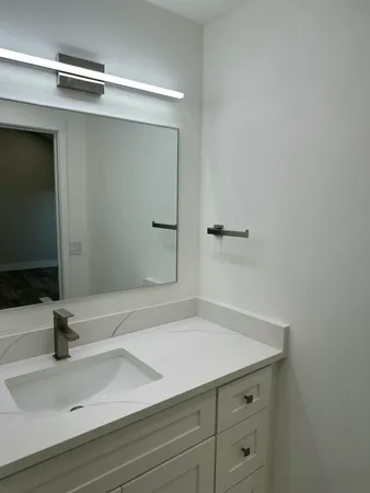 $2,800 | Undisclosed Address, Davie, FL 33324