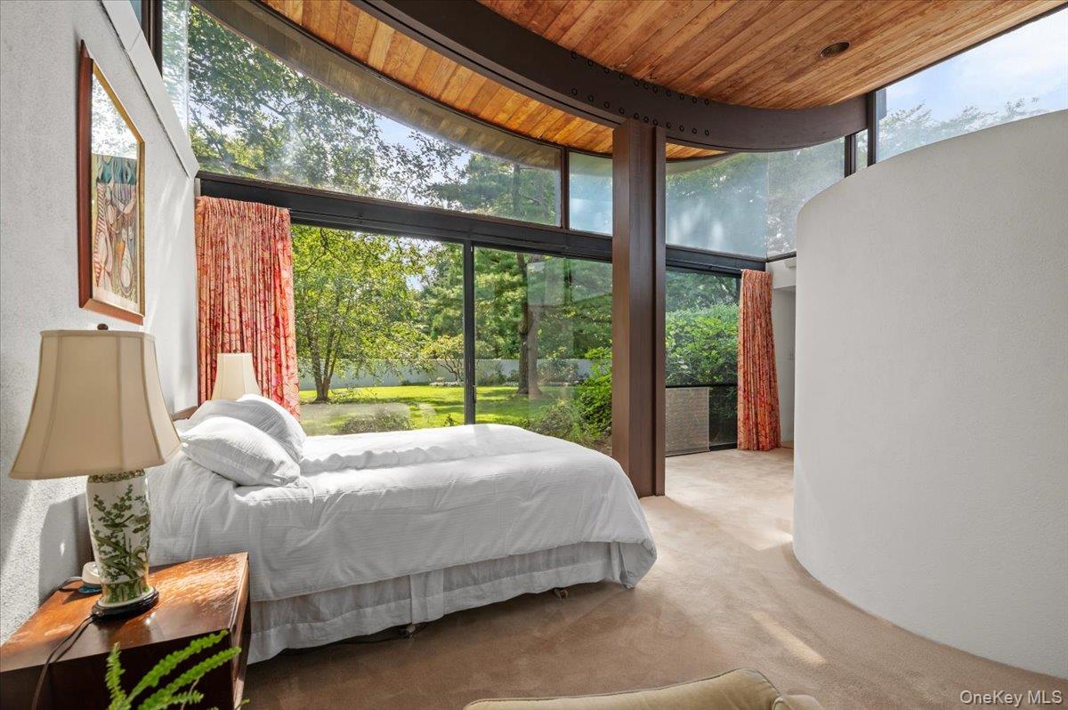 347 Duck Pond Road Locust Valley, NY 11560 - Photo 34 of 49 Gallery Image 34