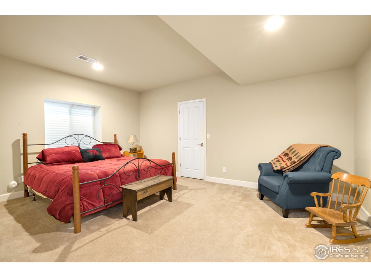 709 Snowy Plain Road Fort Collins, CO 80525 - Photo 33 of 40 Basement bedroom
