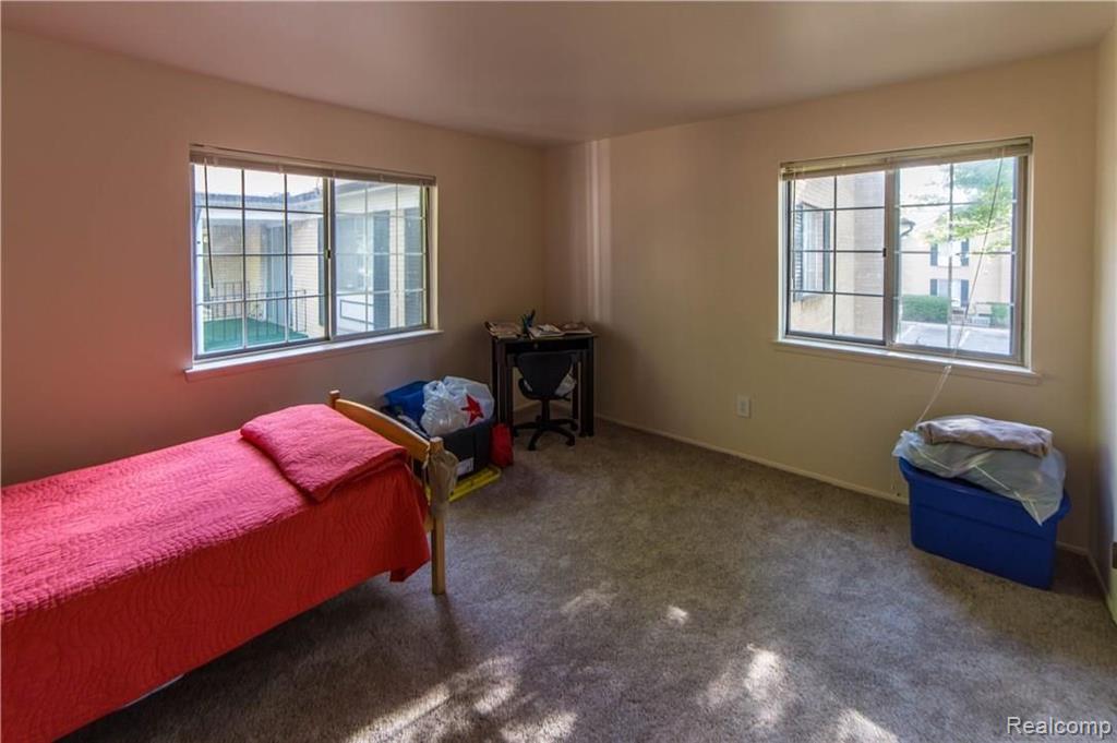 29157 Hayes Road Warren, MI 48088 - Photo 8 of 17
