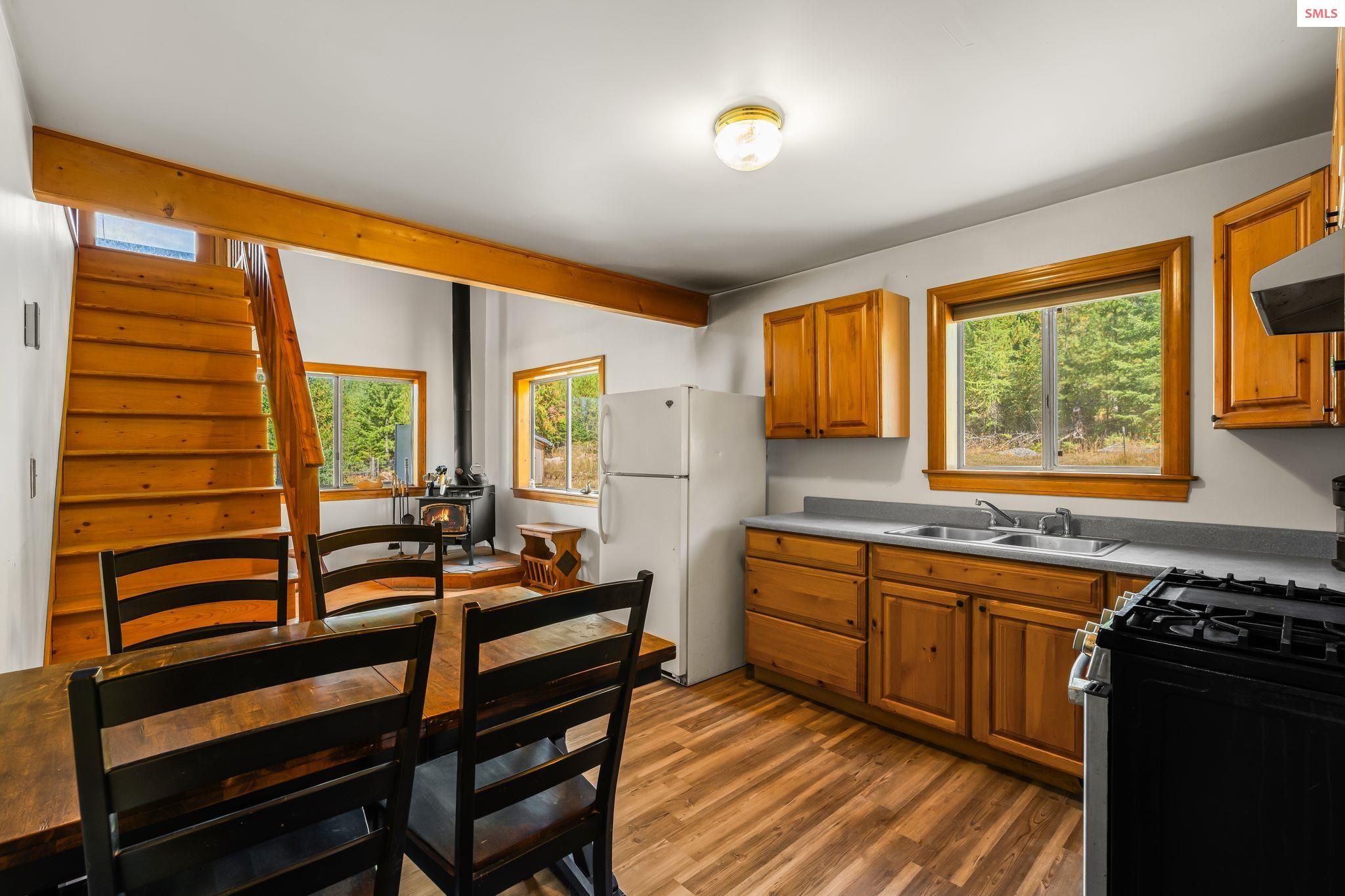 439 Raven Ridge Road Sandpoint, ID 83864 - Photo 10 of 57 Gallery Image 10