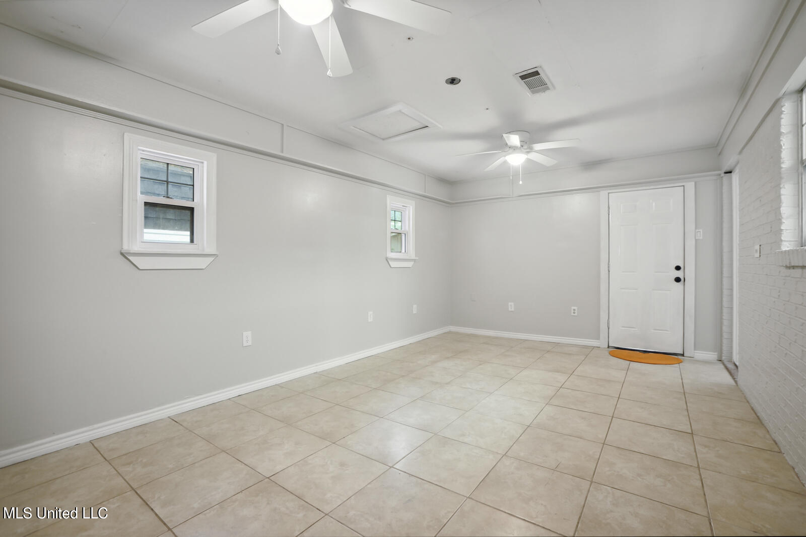 9232 Ridgeview Drive Ocean Springs, MS 39564 - Photo 14 of 20 6C110953-95A7-485F-BFD2-413F9D66118F