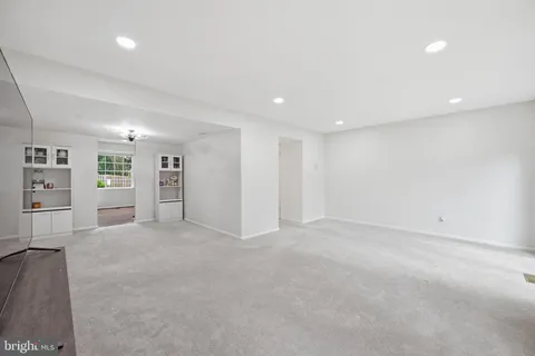 $399,900 | 9367 Bremerton Way, Montgomery Village, MD 20886