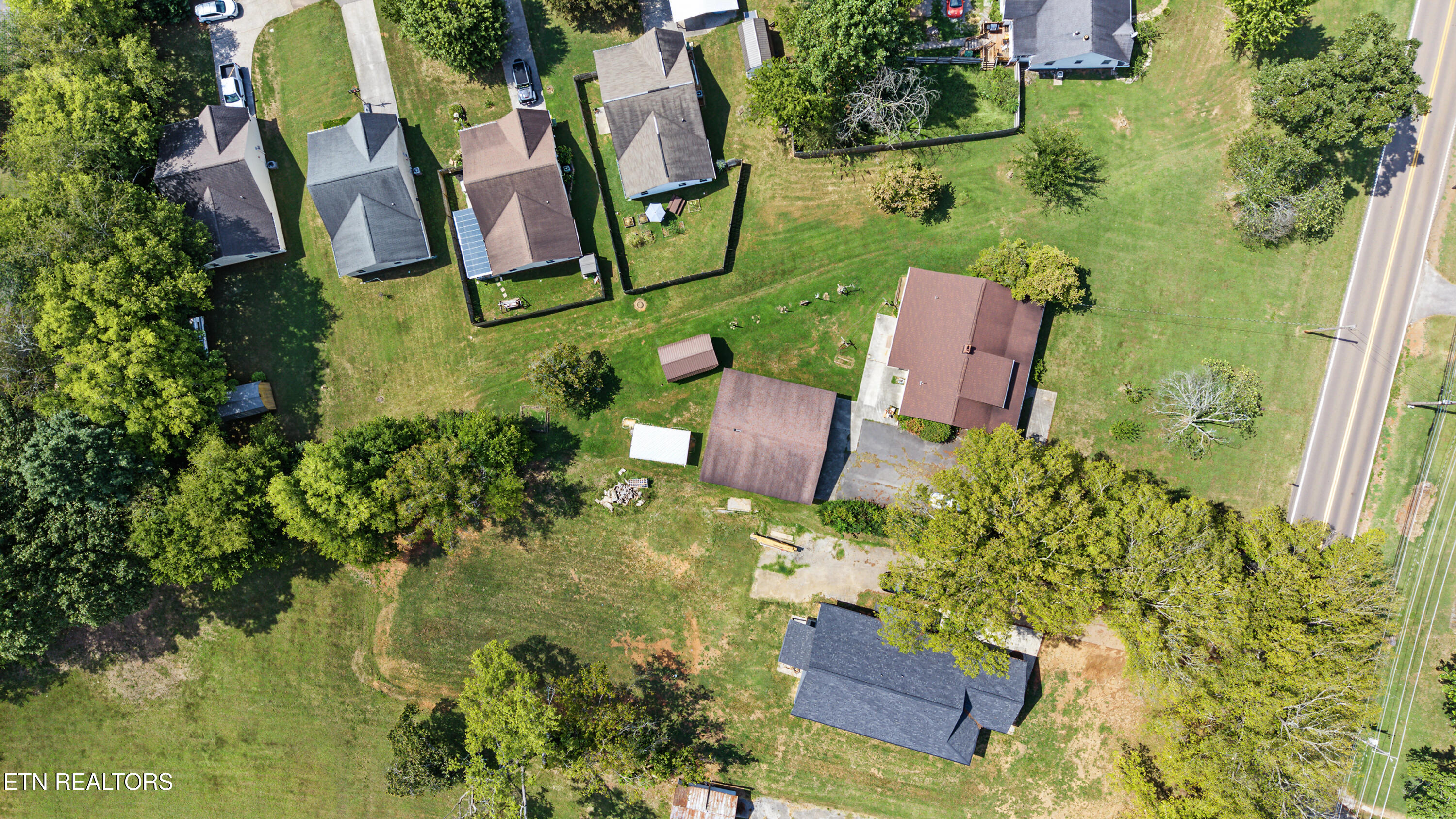 2330 Sevierville Road Maryville, TN 37804 - Photo 44 of 48 DJI_20260914130520_0458_D-2