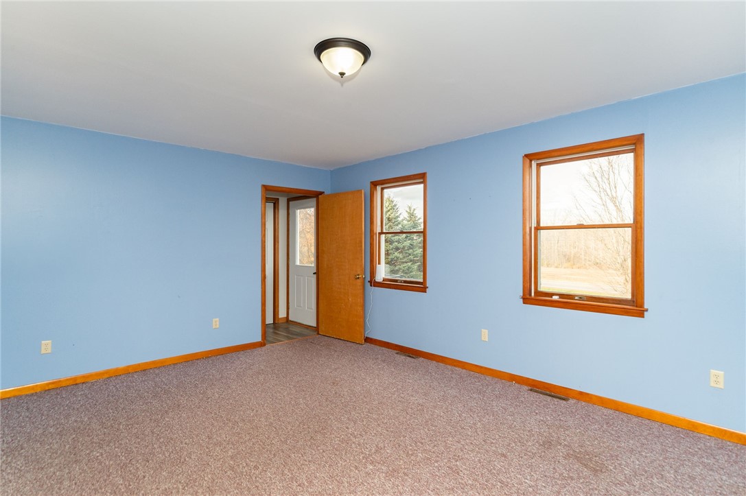 1153 Wyoming Road Covington, NY 14591 - Photo 9 of 36 1st floor living room