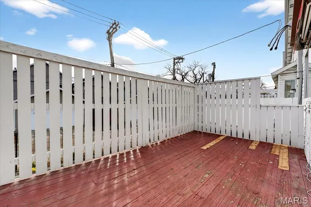 $299,900 | 5782 Kingsbury Place, St. Louis, MO 63112