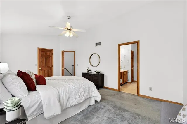 $299,900 | 5782 Kingsbury Place, St. Louis, MO 63112