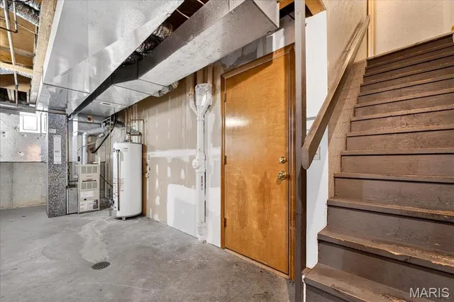 $299,900 | 5782 Kingsbury Place, St. Louis, MO 63112