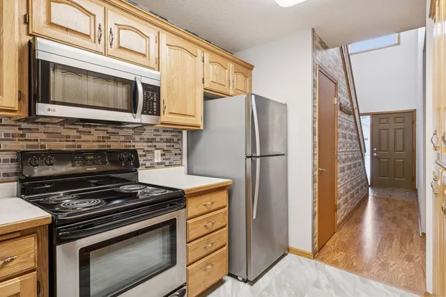 $263,000 | 1012 18th Avenue Southeast, Forest Lake, MN 55025