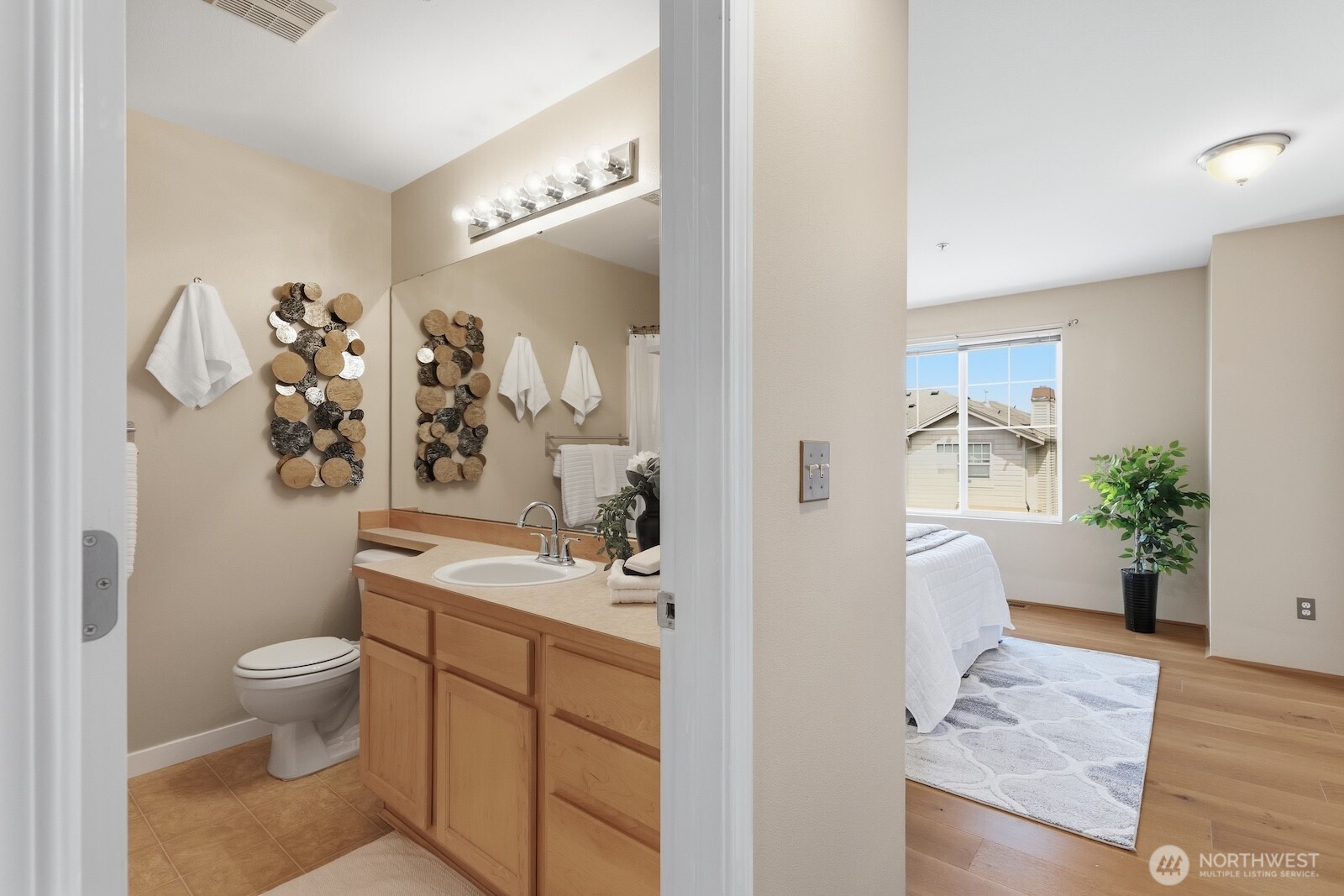 15325 Southeast 155th Place, Unit J5 Renton, WA 98058 - Photo 27 of 36