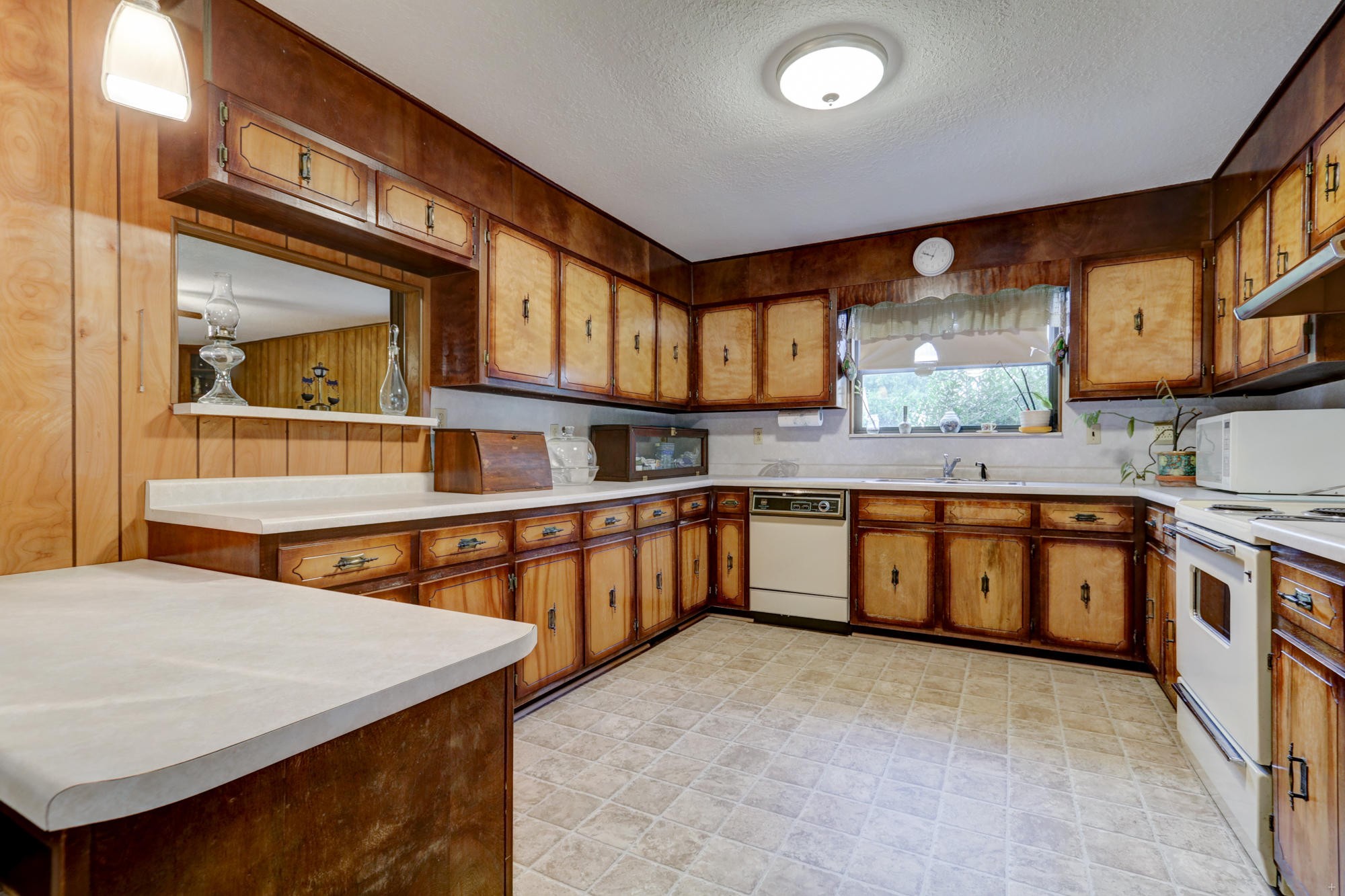 8249 Rutledge Pike Rutledge, TN 37861 - Photo 5 of 24 Gallery Image 5