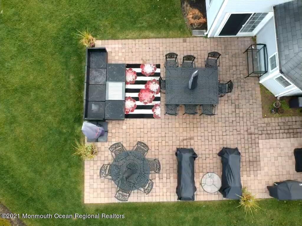 51 Kentucky Way Freehold, NJ 07728 - Photo 21 of 23 screen_6f54713dc746d21c_1639683637009