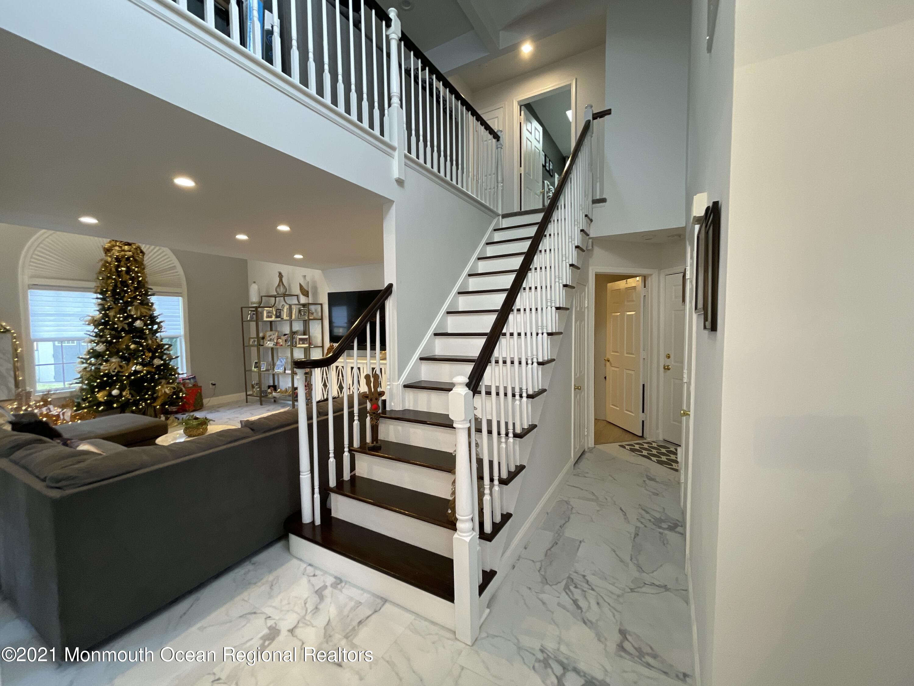 51 Kentucky Way Freehold, NJ 07728 - Photo 10 of 23 DJI_20211216_140313_678