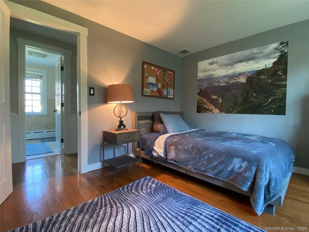 231 Turtle Back Road New Canaan, CT 06840 - Photo 22 of 29 Bedroom