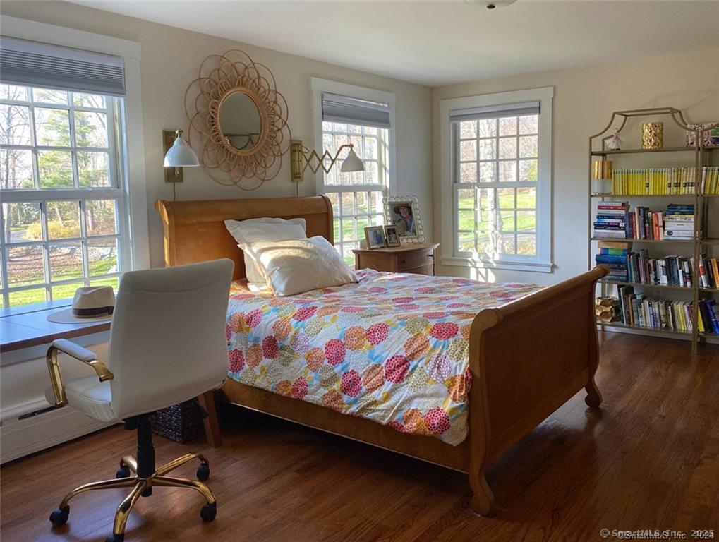 231 Turtle Back Road New Canaan, CT 06840 - Photo 23 of 29 Bedroom