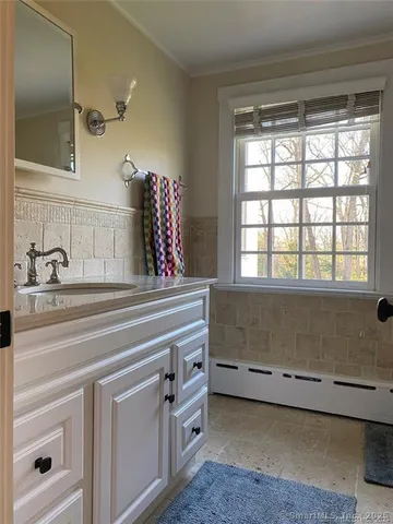 $32,500 | 231 Turtle Back Road, New Canaan, CT 06840