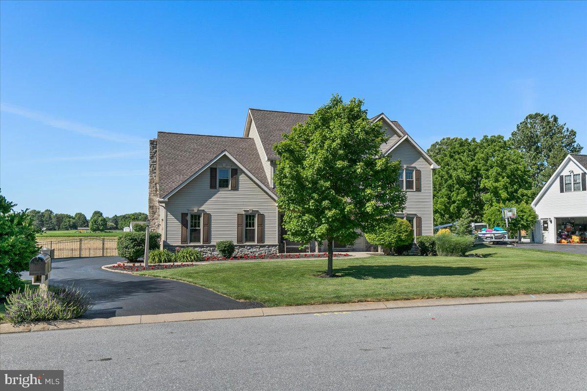 703 Steeplechase Road Landisville, PA 17538 - Photo 4 of 64 Gallery Image 4