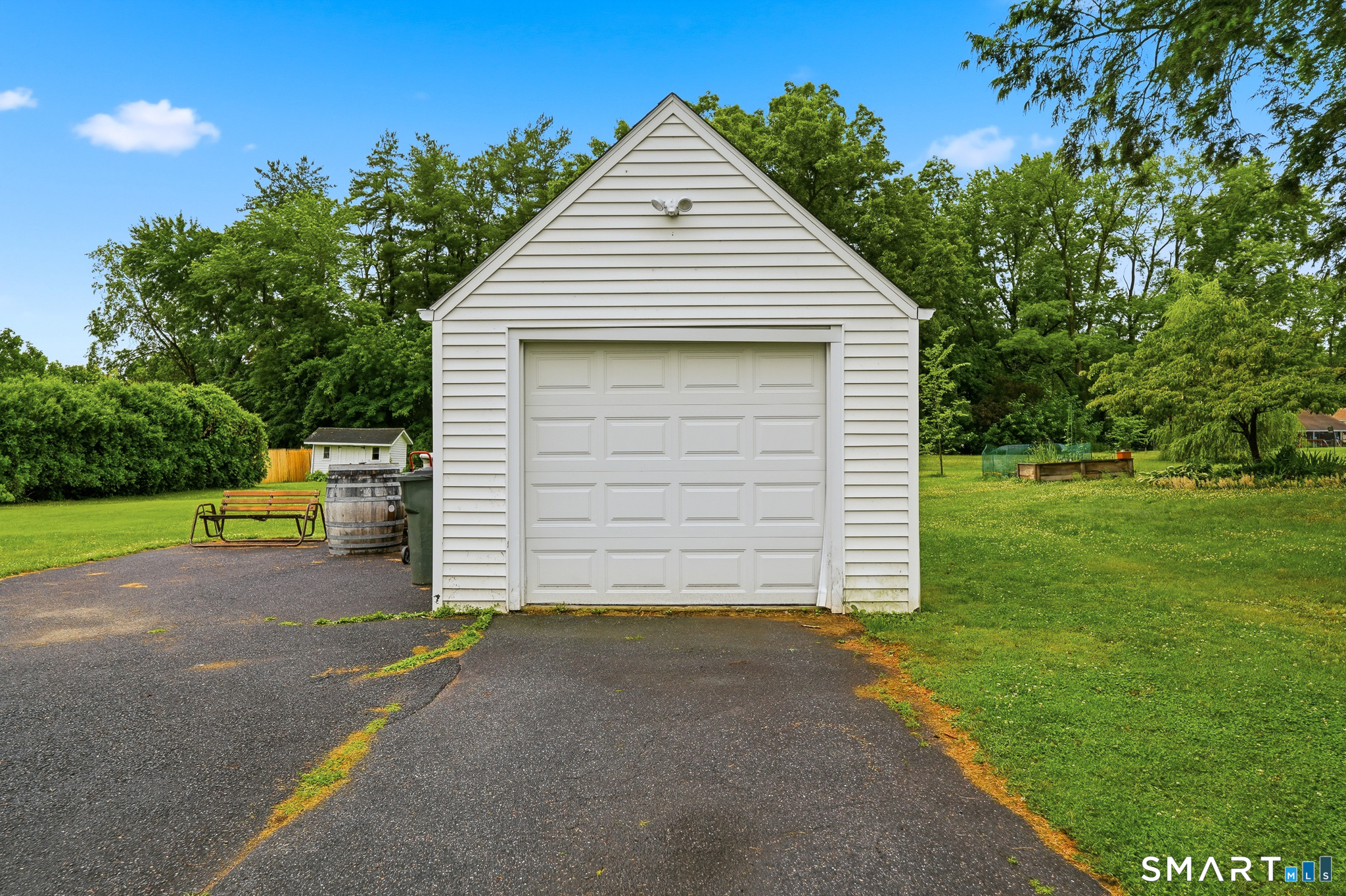 141 Elm Street Windsor Locks, CT 06096 - Photo 34 of 37