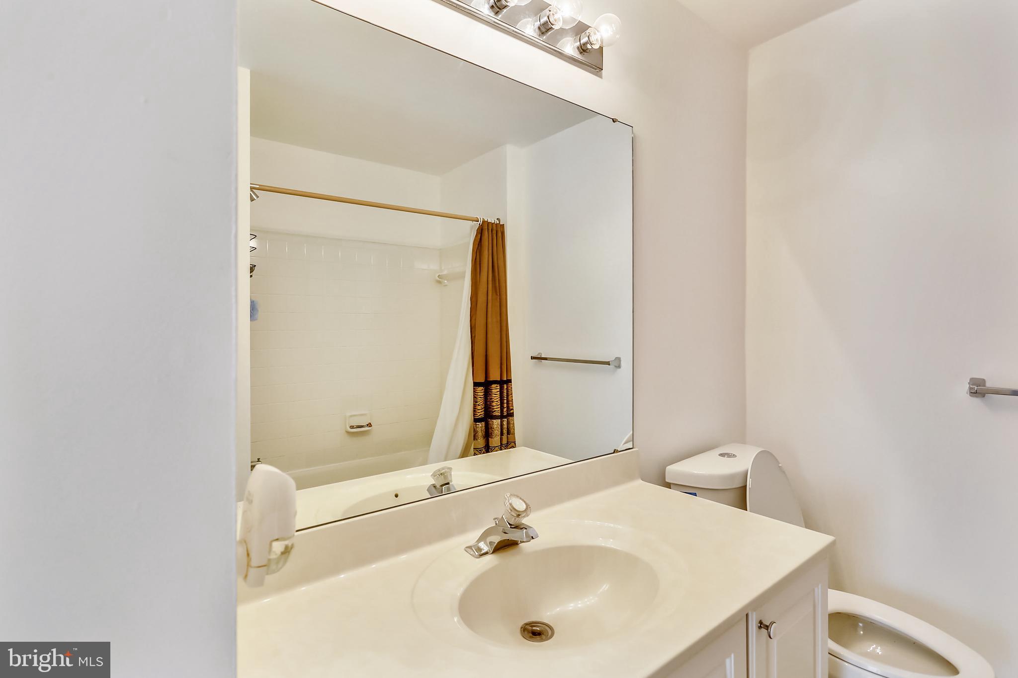 4675 Weston Place Olney, MD 20832 - Photo 23 of 37