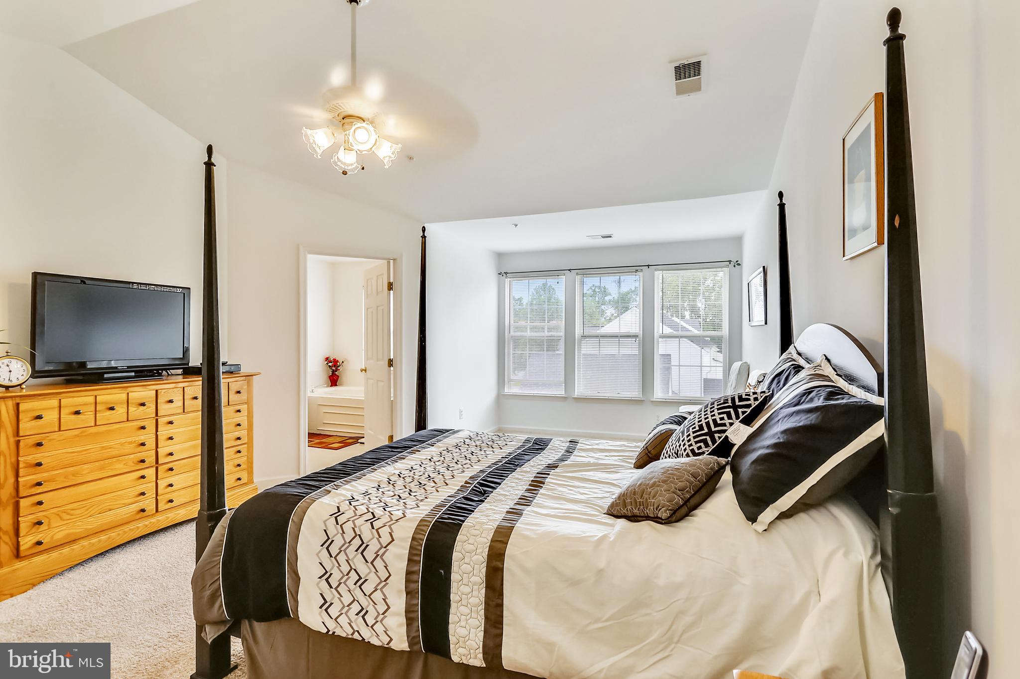 4675 Weston Place Olney, MD 20832 - Photo 29 of 37