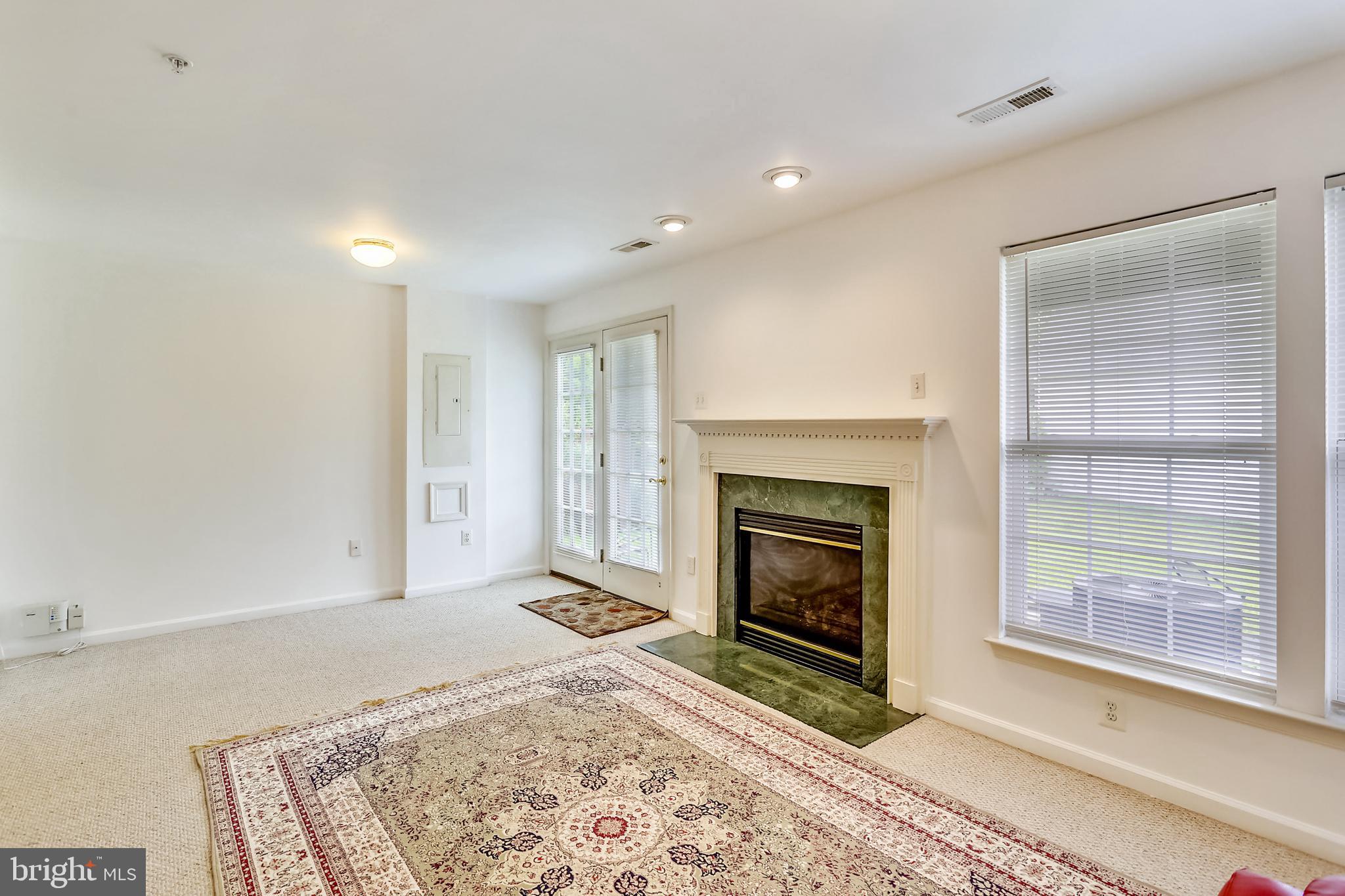 4675 Weston Place Olney, MD 20832 - Photo 8 of 37