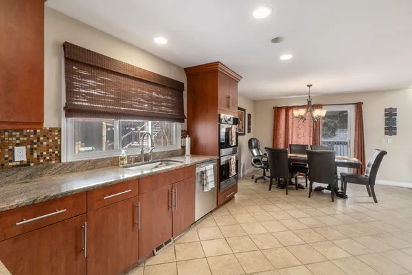 $525,000 | 28909 Hidden Trail, Farmington Hills, MI 48331