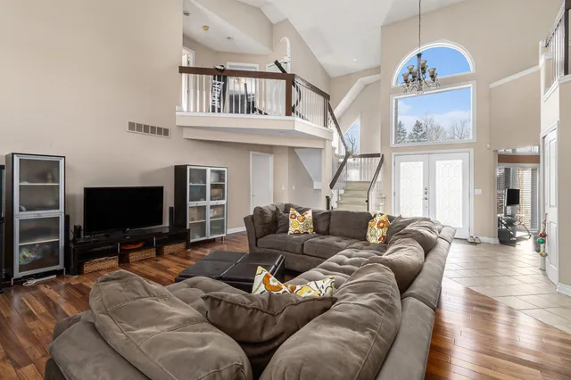 $525,000 | 28909 Hidden Trail, Farmington Hills, MI 48331