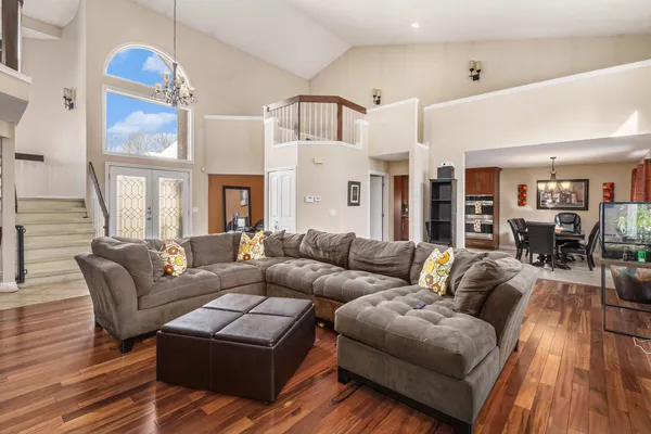 $525,000 | 28909 Hidden Trail, Farmington Hills, MI 48331