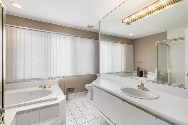 $525,000 | 28909 Hidden Trail, Farmington Hills, MI 48331