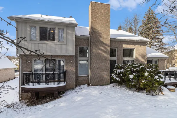 $525,000 | 28909 Hidden Trail, Farmington Hills, MI 48331