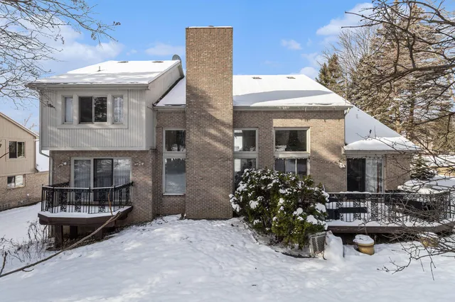 $525,000 | 28909 Hidden Trail, Farmington Hills, MI 48331
