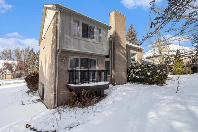 $525,000 | 28909 Hidden Trail, Farmington Hills, MI 48331