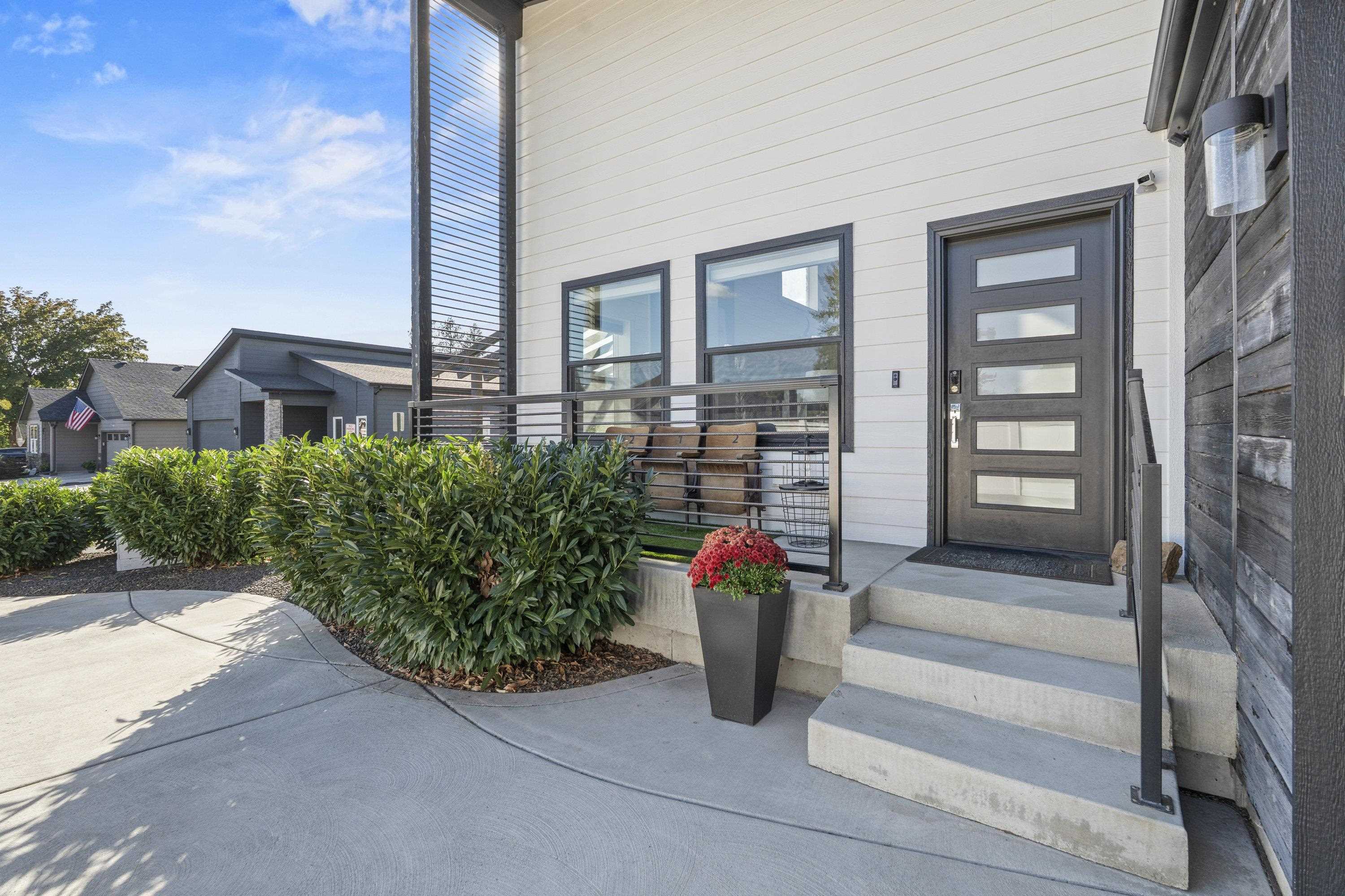 427 North Union Road Spokane Valley, WA 99206 - Photo 4 of 37 Gallery Image 4