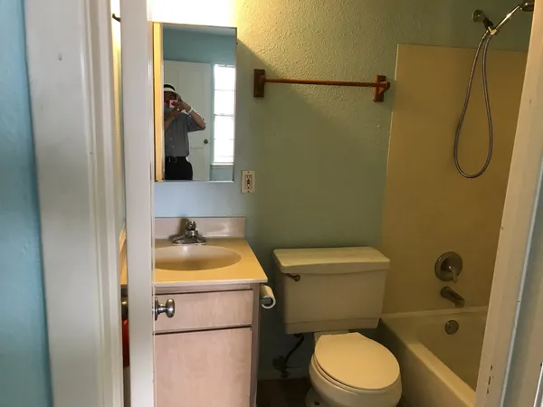 $850,000 | 1540 Hawthorne Street, Unit 4, Houston, TX 77006