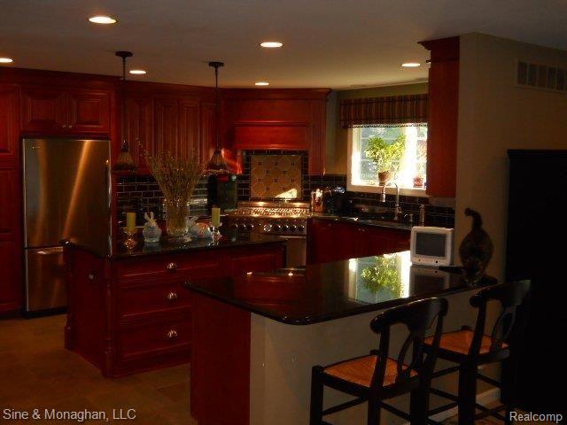 1060 North Oxford Road Grosse Pointe, MI 48236 - Photo 10 of 20 1060 N OXFORD 023