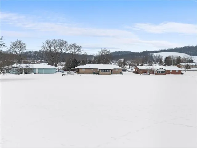 $330,000 | 894 Highway 356, Leechburg, PA 15656