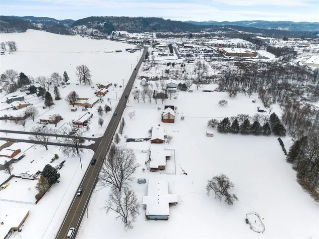 $330,000 | 894 Highway 356, Leechburg, PA 15656