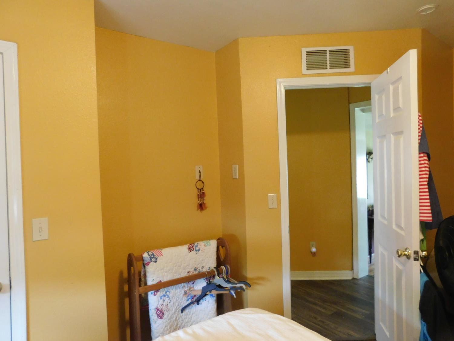 605 Ferry Street Vevay, IN 47043 - Photo 2 of 20