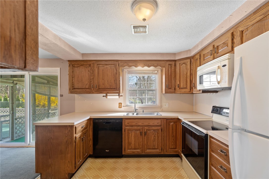 210 Chatworth Road North Kingstown, RI 02852 - Photo 17 of 42 Gallery Image 17
