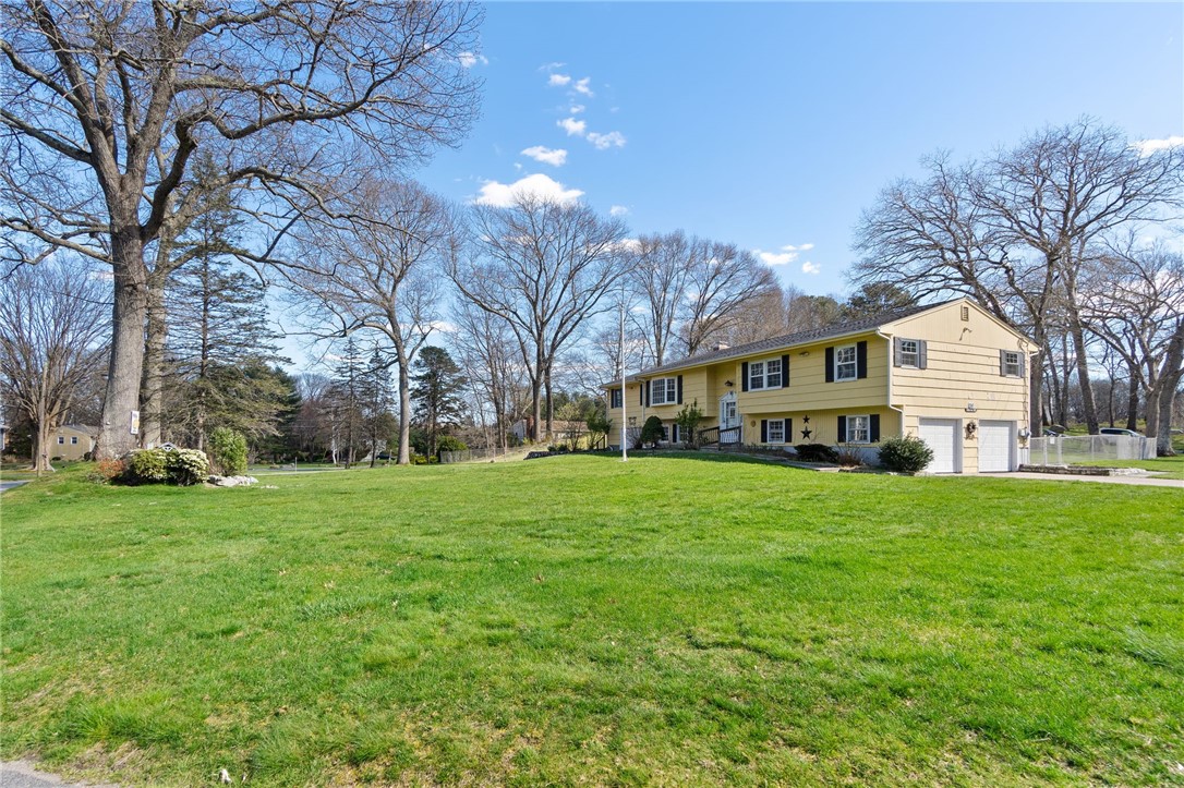 210 Chatworth Road North Kingstown, RI 02852 - Photo 4 of 42 Gallery Image 4