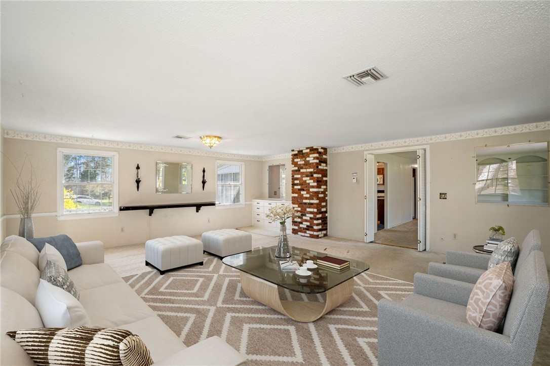 210 Chatworth Road North Kingstown, RI 02852 - Photo 8 of 42 Virtually Staged