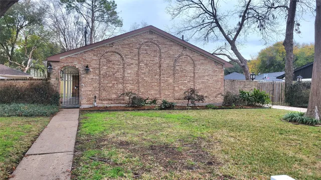 $2,395 | 12531 Hazelwood Lane, Houston, TX 77077