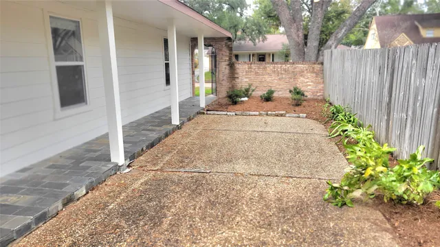 a view of entrance gate of house